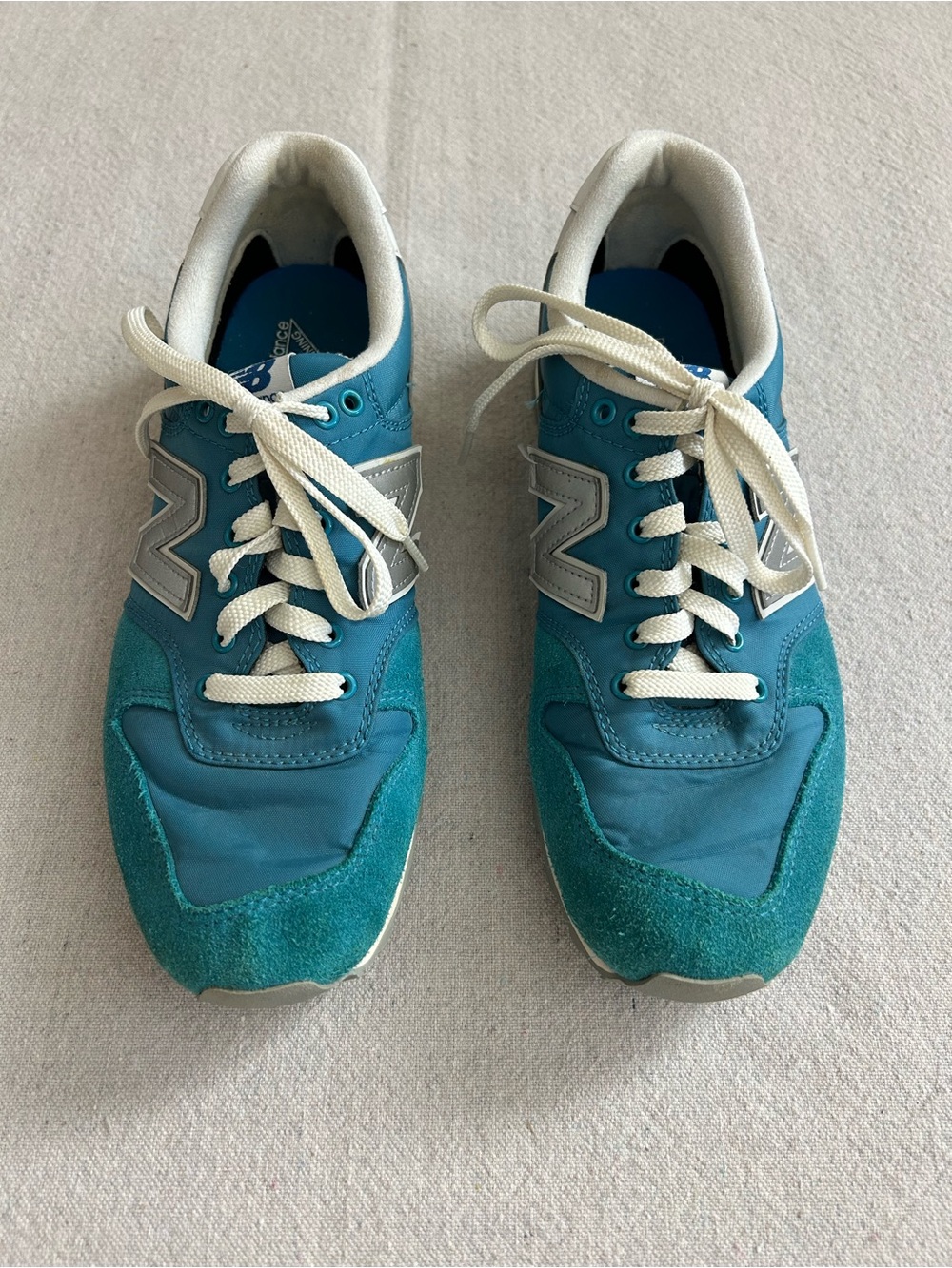 Women’s New Balance 696 Teal Sneakers